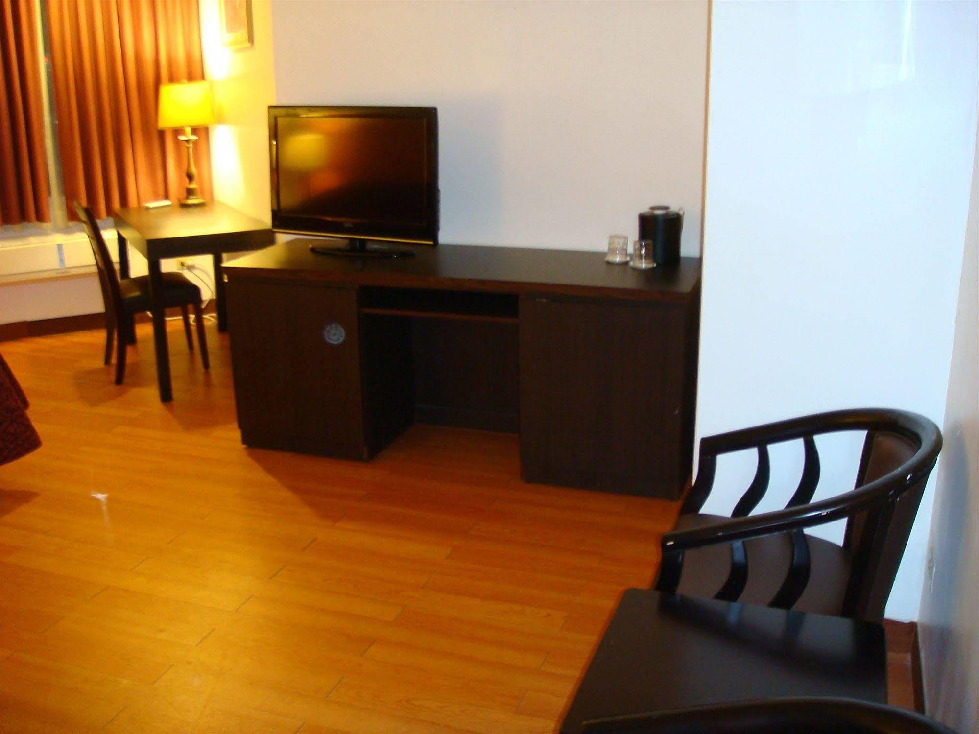 แกรนด์พลาซ่าโฮเต็ล Hotel ทูมอน ภายนอก รูปภาพ