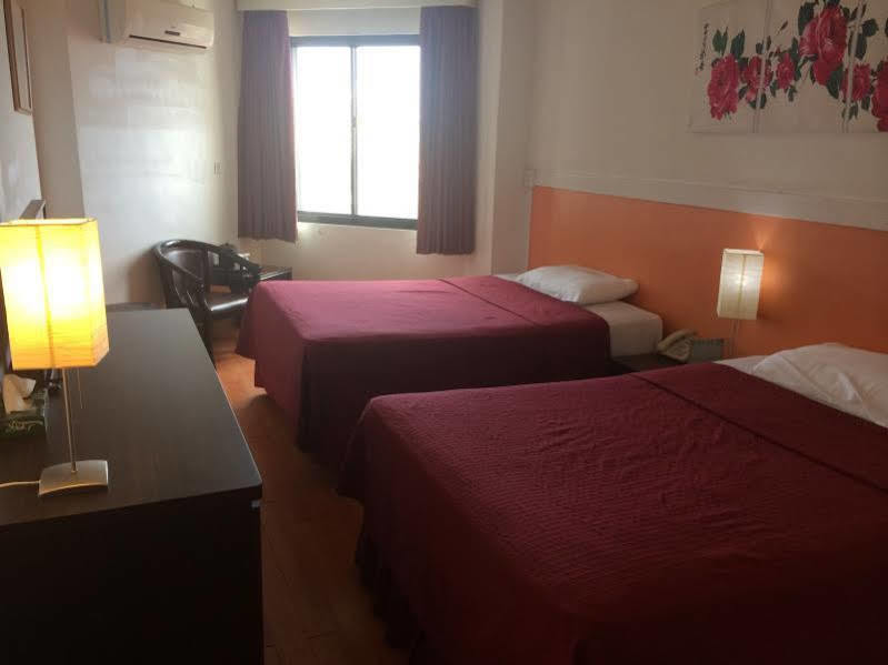 แกรนด์พลาซ่าโฮเต็ล Hotel ทูมอน ภายนอก รูปภาพ
